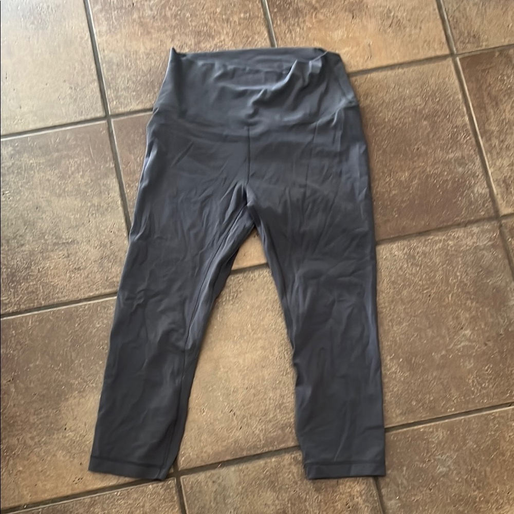 Hey Nuts Capri leggings